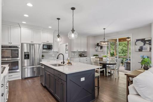 34 Rapp Farm Boulevard, Saint Paul, MN 55127
