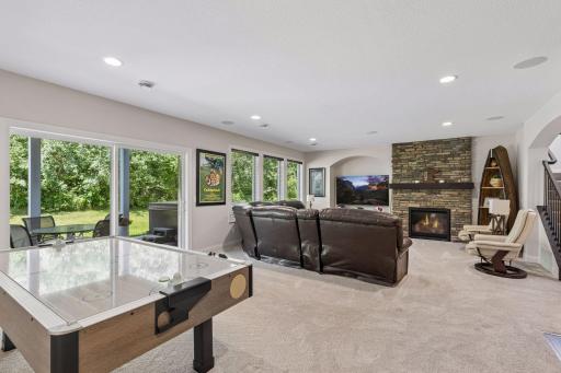 34 Rapp Farm Boulevard, Saint Paul, MN 55127