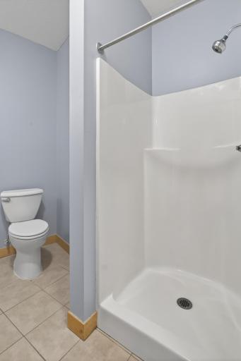 2nd 3/4 bathroom