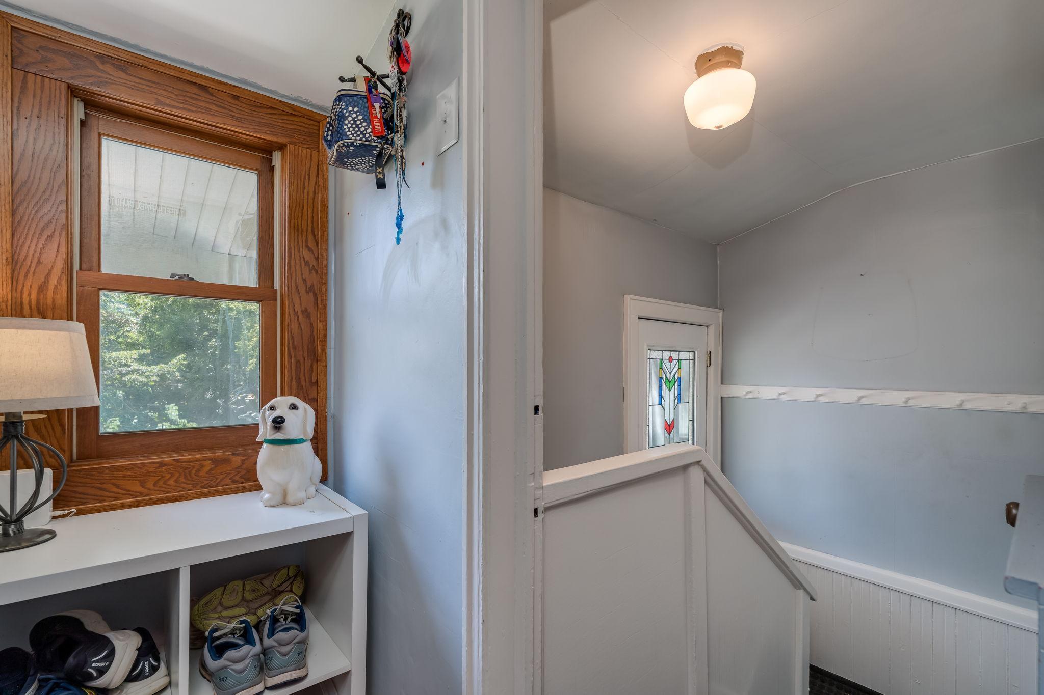 4-web-or-mls-223-joy-ave-sw.jpg