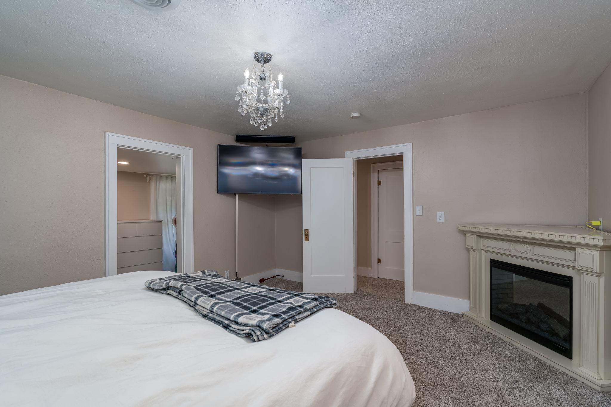 23-web-or-mls-223-joy-ave-sw.jpg