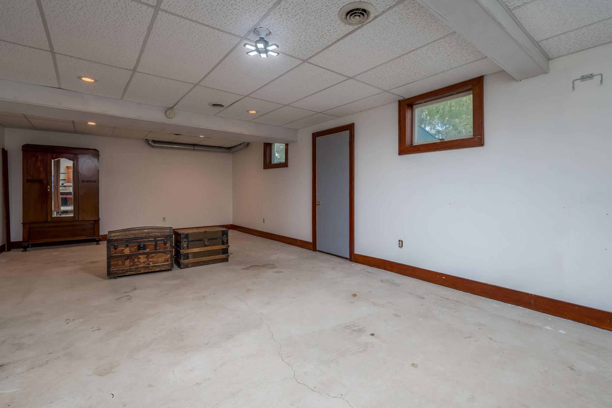 30-web-or-mls-223-joy-ave-sw.jpg