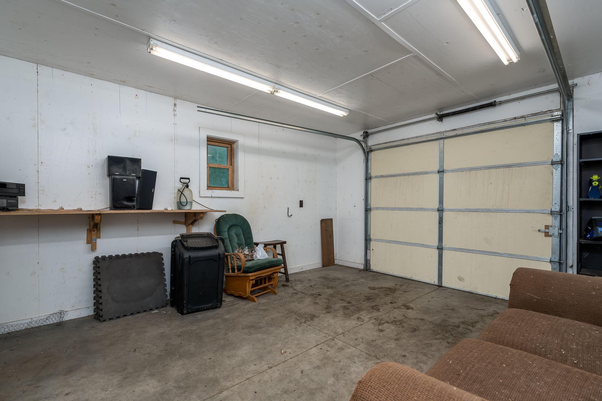 40-web-or-mls-223-joy-ave-sw.jpg