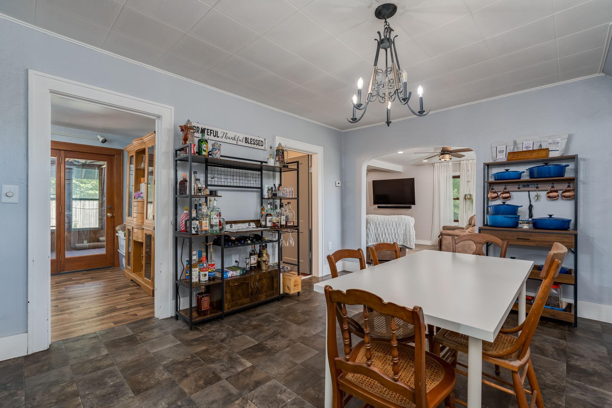 10-web-or-mls-223-joy-ave-sw.jpg