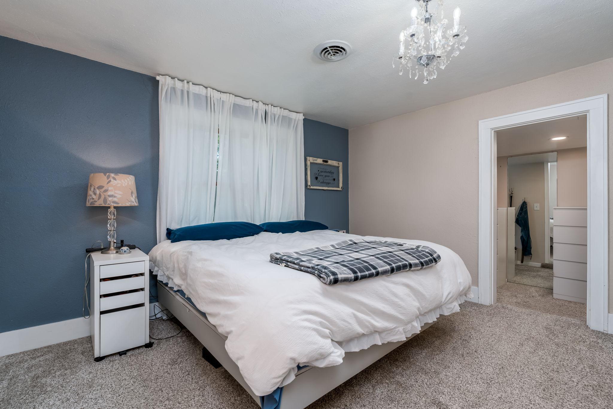 19-web-or-mls-223-joy-ave-sw.jpg