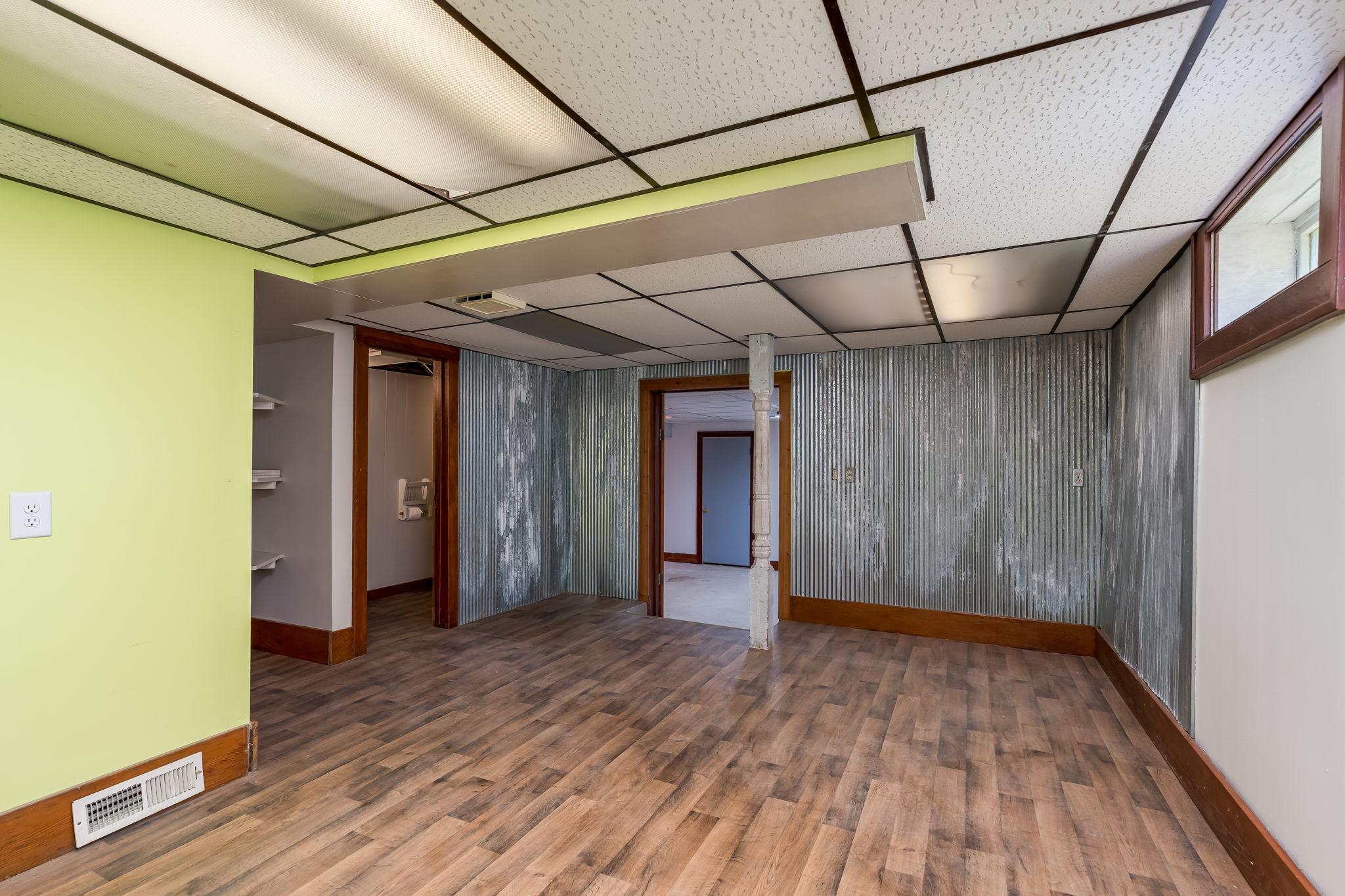 28-web-or-mls-223-joy-ave-sw.jpg