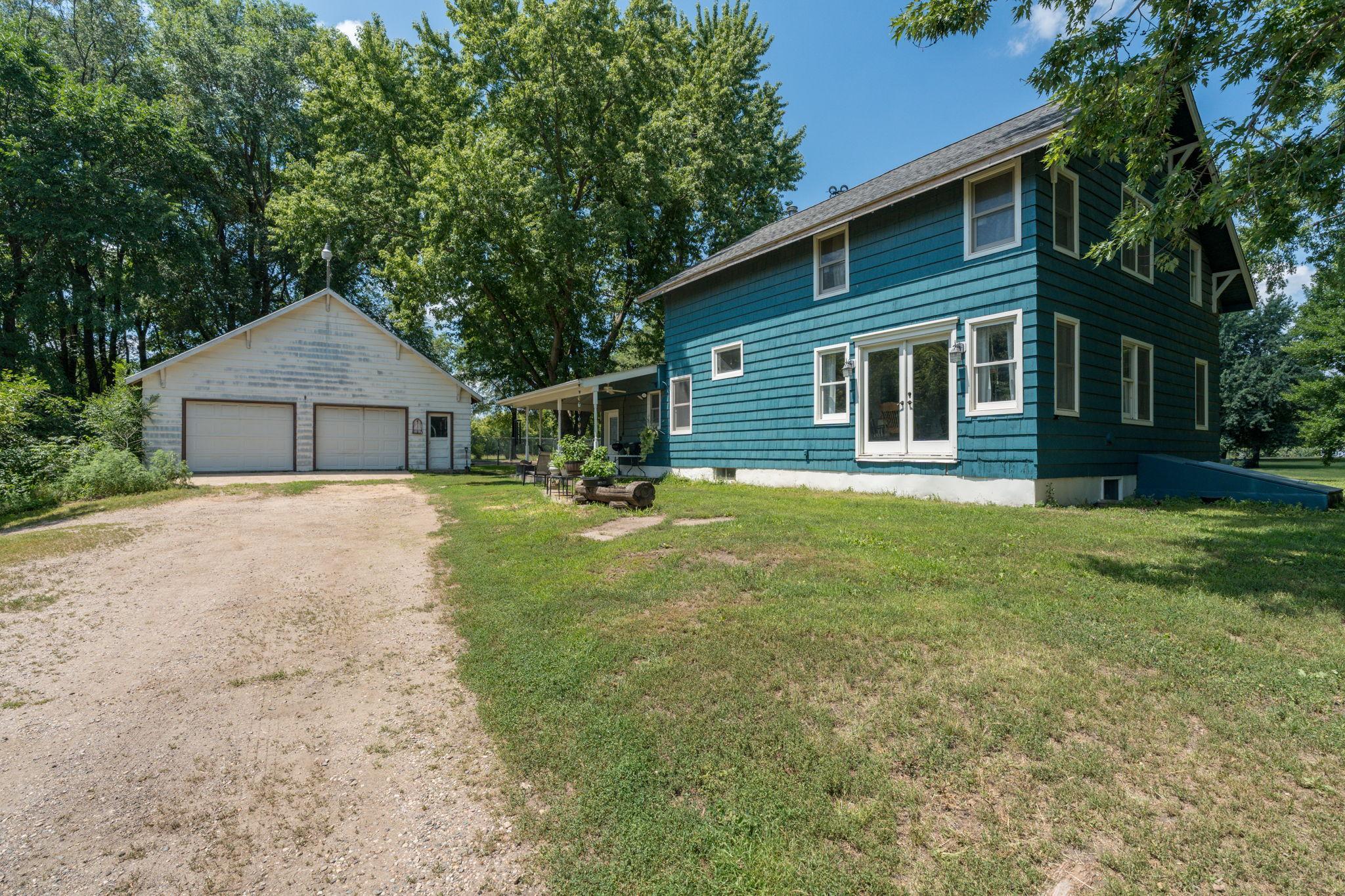 1-web-or-mls-223-joy-ave-sw.jpg