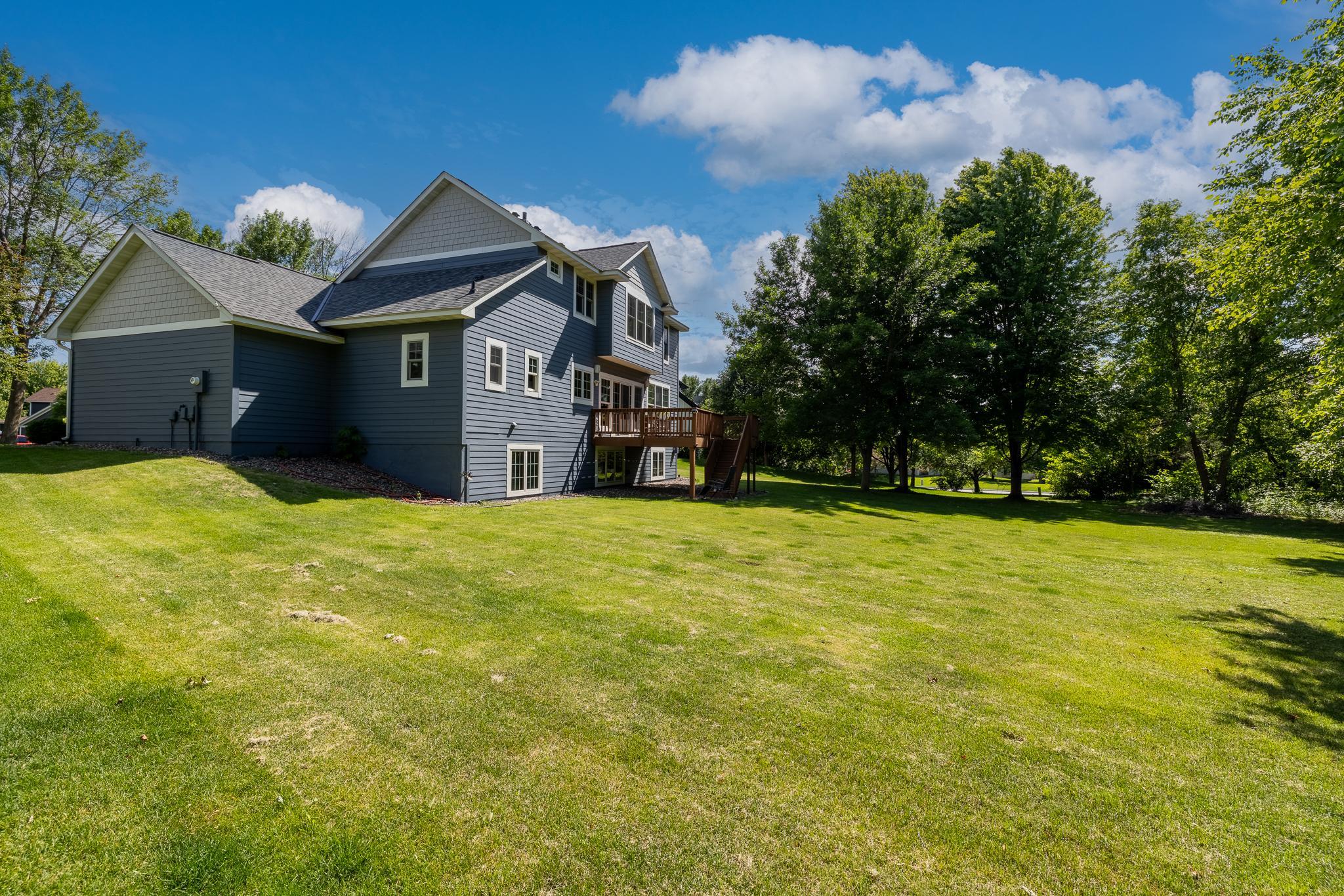 Plenty of privacy, excellent flat yard.