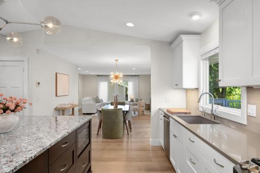 7204 Glouchester Drive, Edina, MN 55435