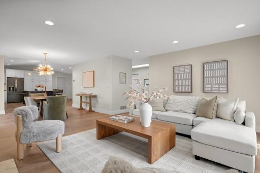 7204 Glouchester Drive, Edina, MN 55435