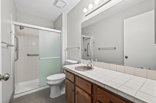 3020 Saint Albans Mill Road, 205, Hopkins, MN 55305