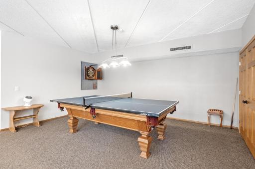 3020 Saint Albans Mill Road, 205, Hopkins, MN 55305