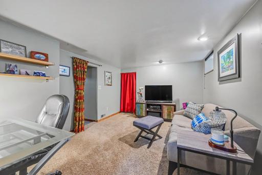 4641 Oakland Avenue, Minneapolis, MN 55407