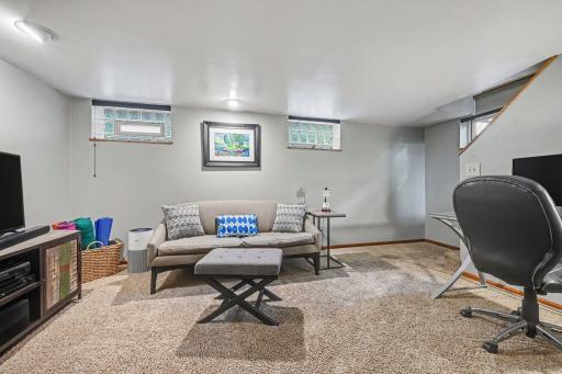 4641 Oakland Avenue, Minneapolis, MN 55407