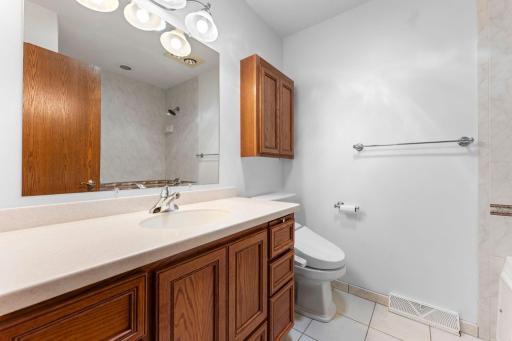 Upper level full bath