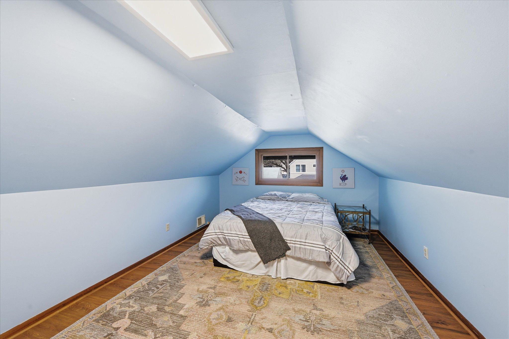 25-2920 Princeton Ave S [2992123]- 025.jpg