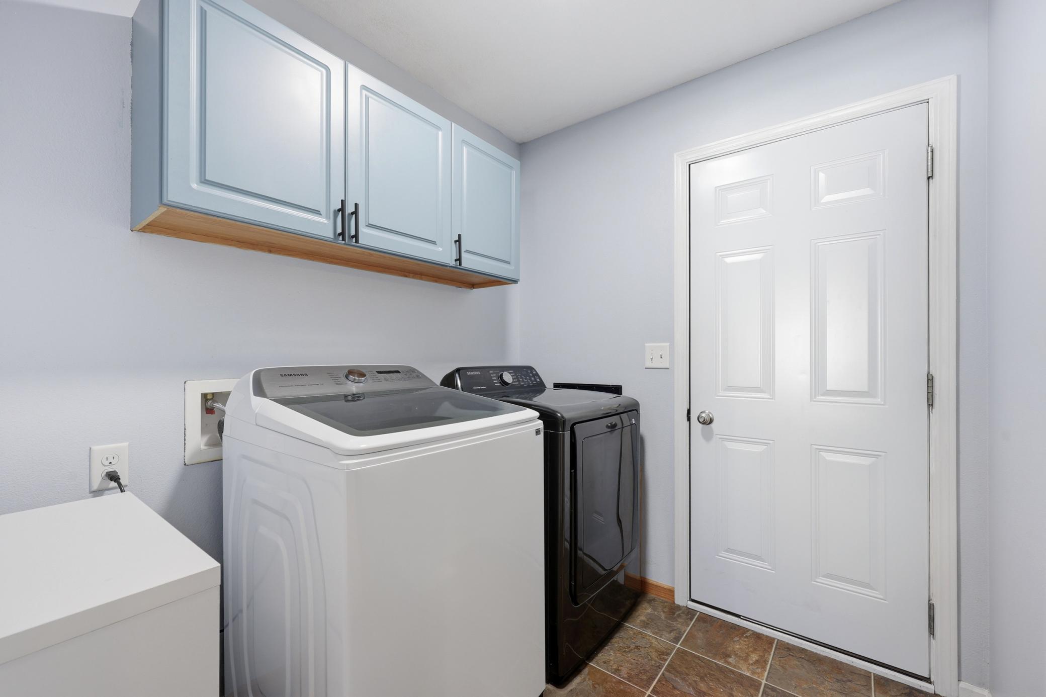 Mudroom/Laundry