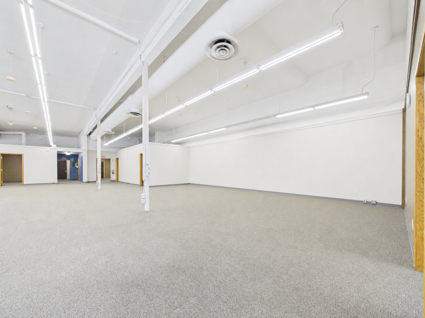 Office/Sales Space Right
