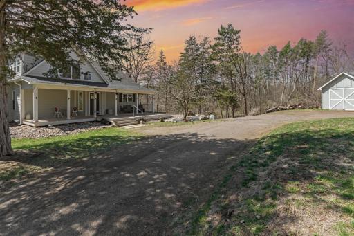 1342 Stagecoach Trail S, Afton, MN 55001