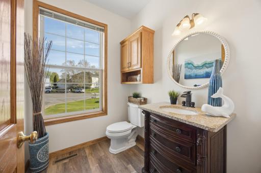 Main bath.jpg