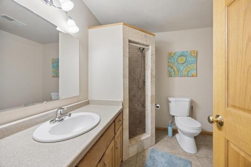 On suite basement bath.jpg