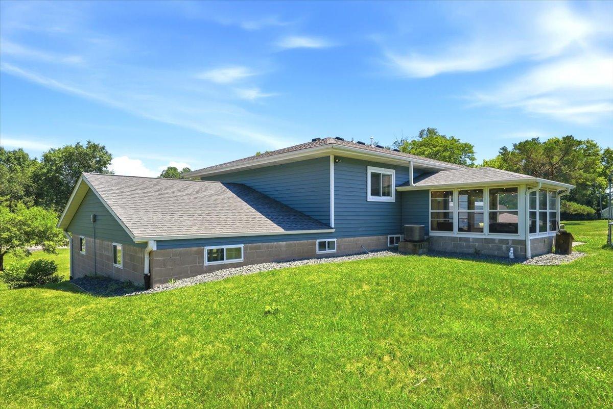 23-Back of Home.jpg