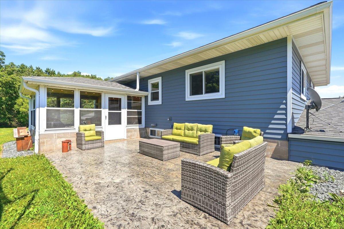 24-Patio.jpg