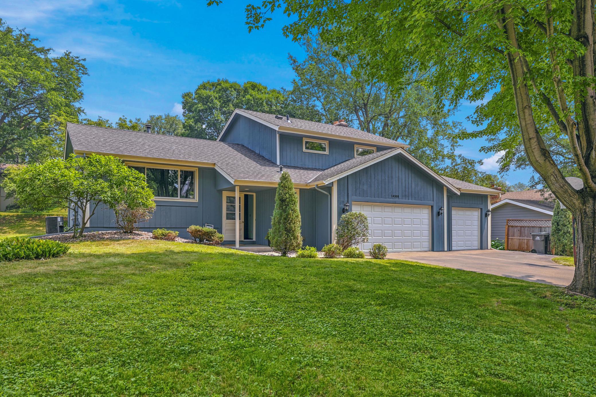 Cul de Sac living at 14308 Wedgeway Court