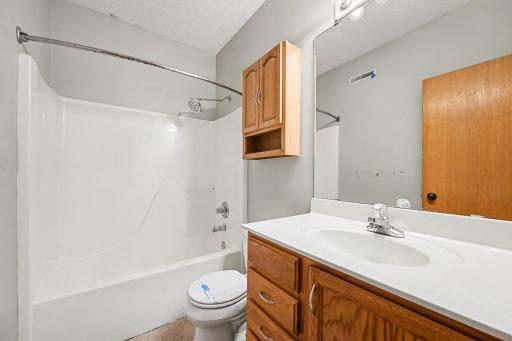 3850 Jamestown Curve, Saint Paul, MN 55129
