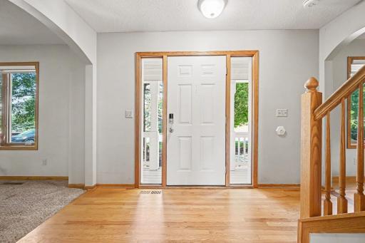 3850 Jamestown Curve, Saint Paul, MN 55129