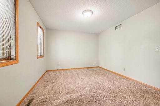 3850 Jamestown Curve, Saint Paul, MN 55129