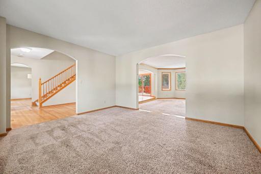 3850 Jamestown Curve, Saint Paul, MN 55129