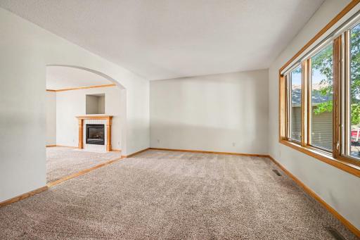 3850 Jamestown Curve, Saint Paul, MN 55129