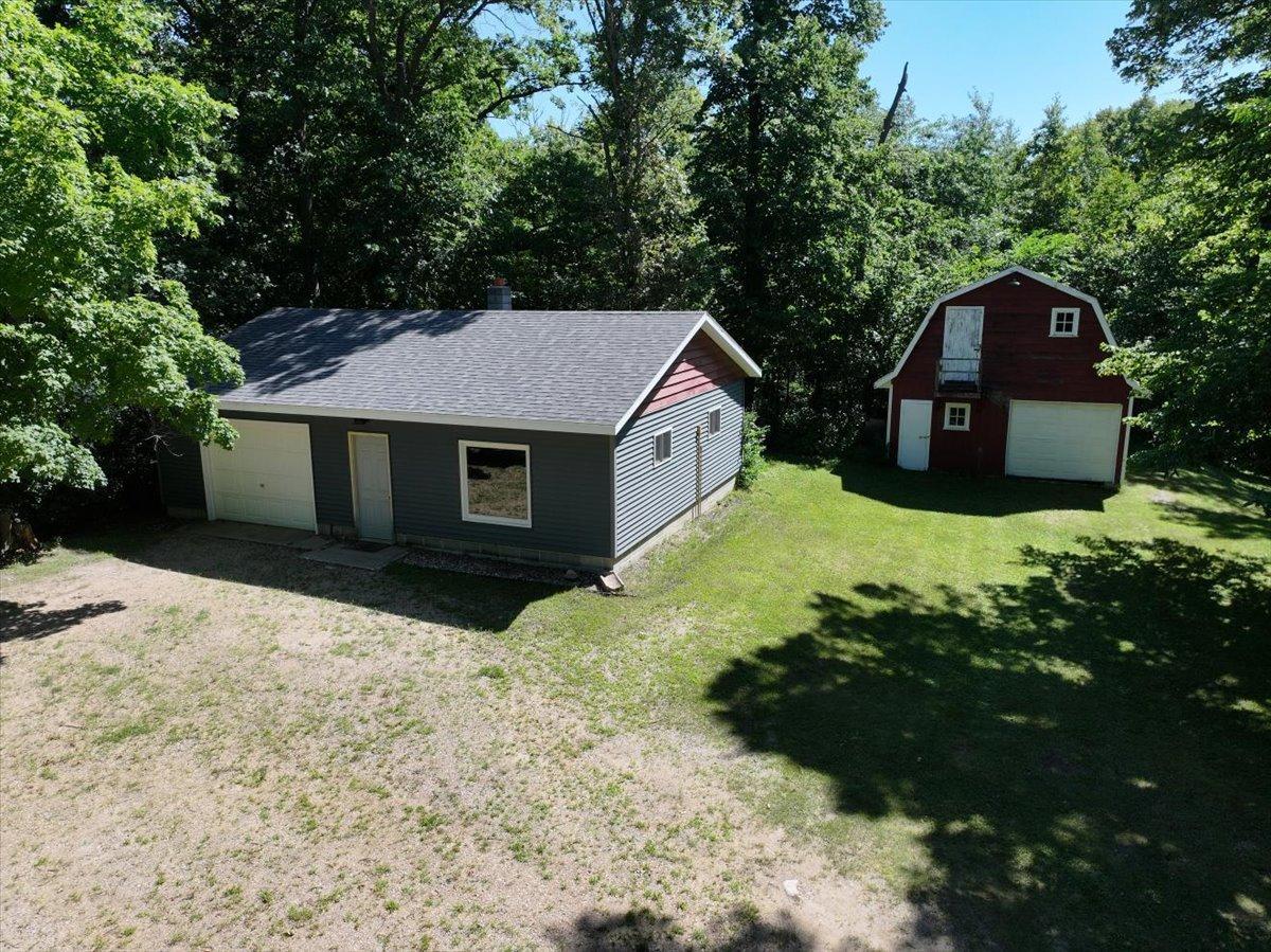 2 additional outbuildings