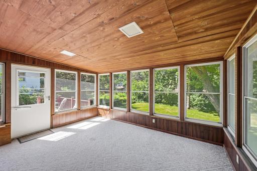 11006 Radisson Drive, Burnsville, MN 55337
