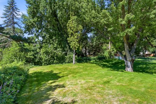 11006 Radisson Drive, Burnsville, MN 55337