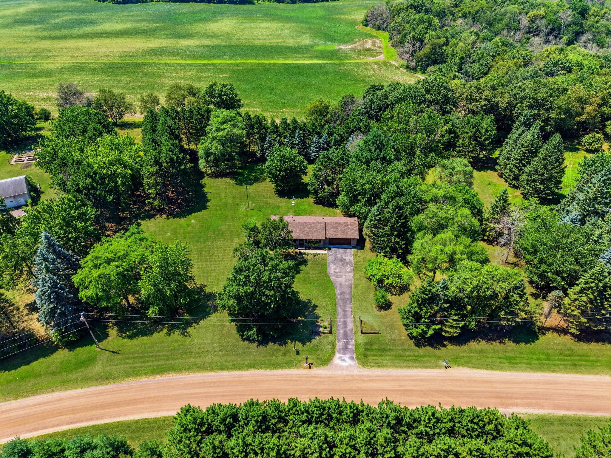 65-web-or-mls-001_DJI_20260718134122_0443_D_with_grass.jpg