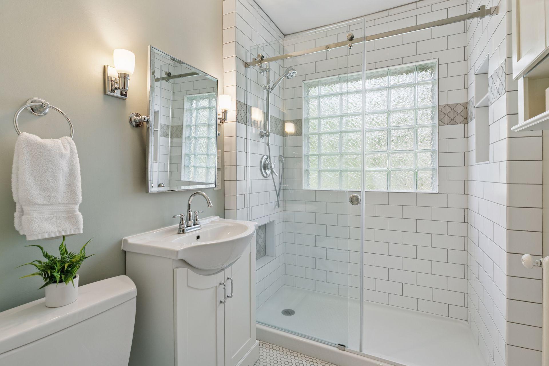 updated 3/4 bath on the main