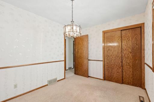 30-web-or-mls-229 8th Ave SE-30.jpg