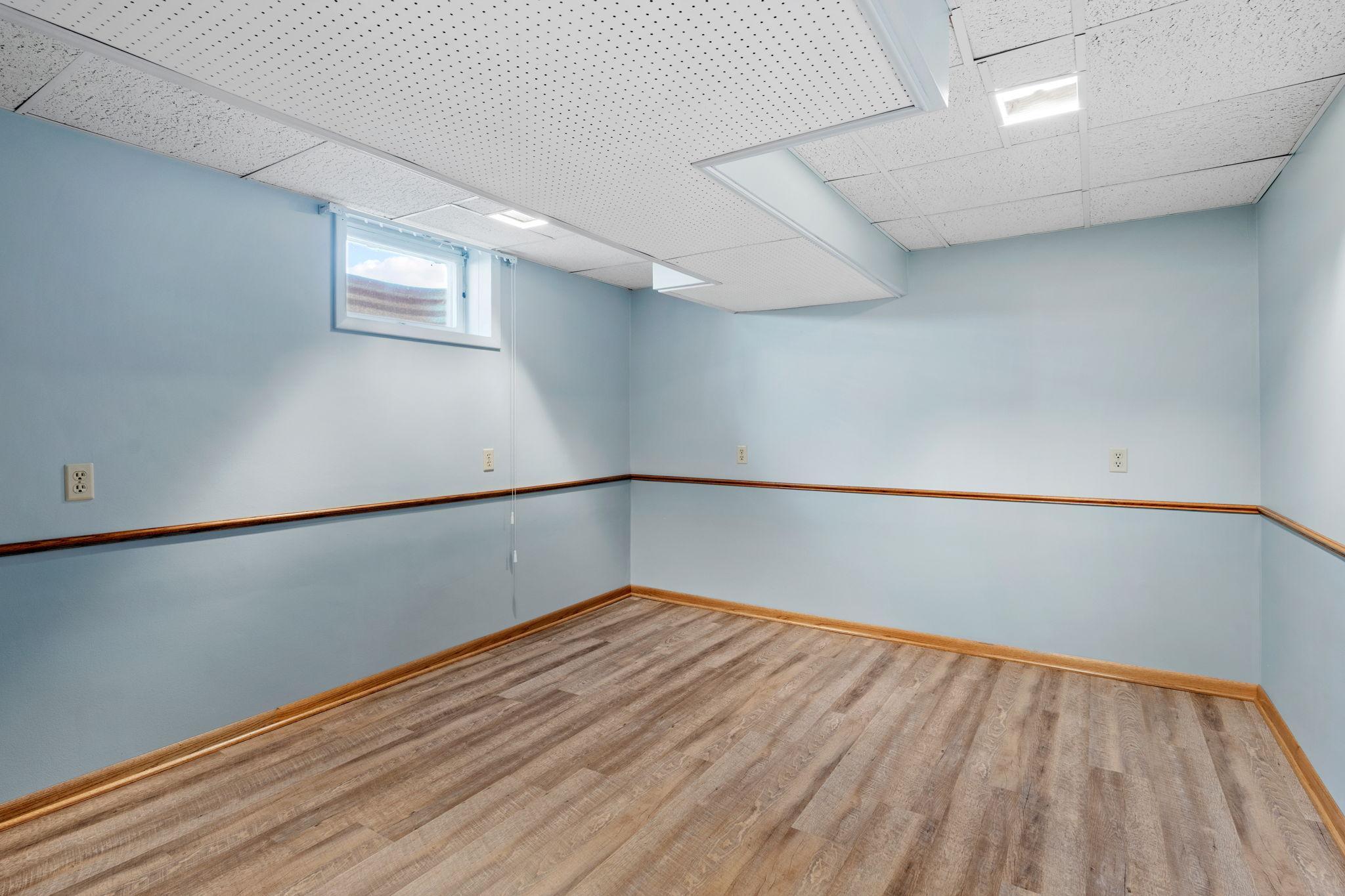 47-web-or-mls-229 8th Ave SE-47.jpg