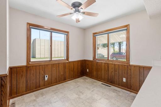 21-web-or-mls-229 8th Ave SE-21.jpg