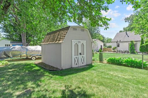 5-web-or-mls-229 8th Ave SE-5.jpg