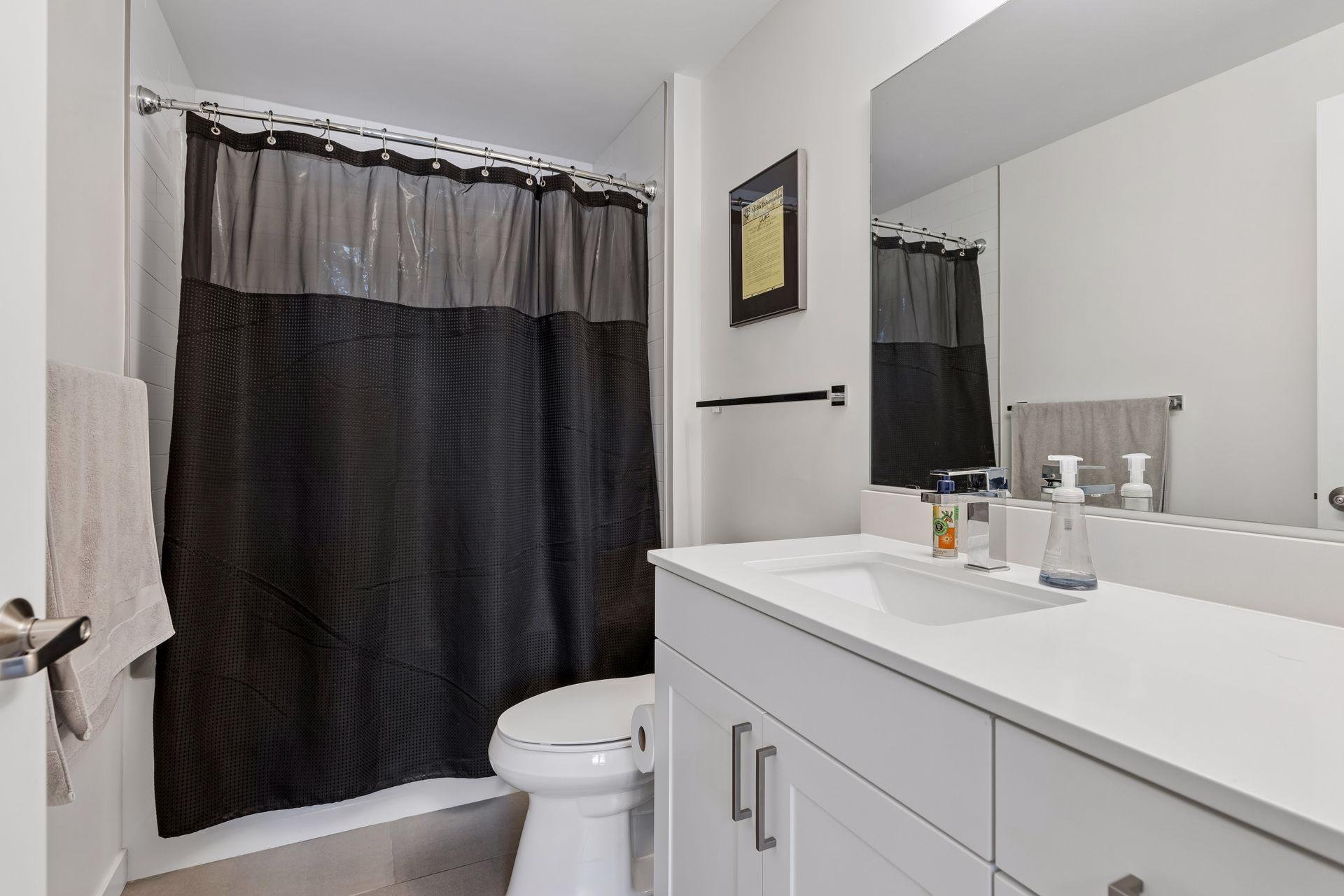 Full Bath located within the Second Bedroom