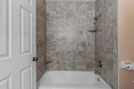 Upper Level Full Bath with Beautiful Tile Work