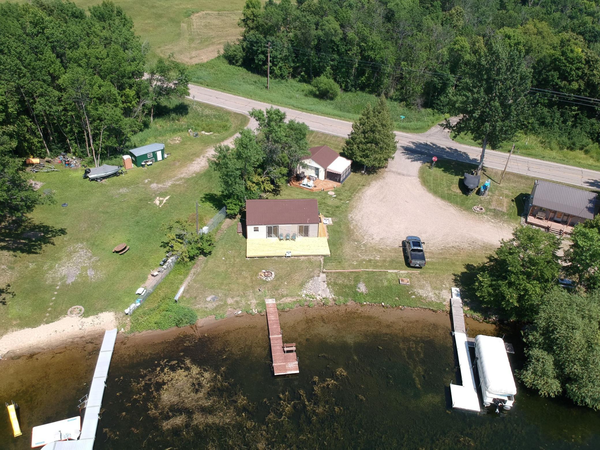 10-Aerial views of property (3).JPG