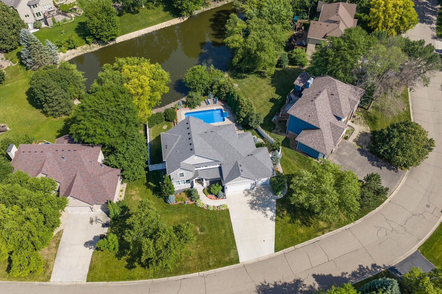 4650 Vinewood Ln