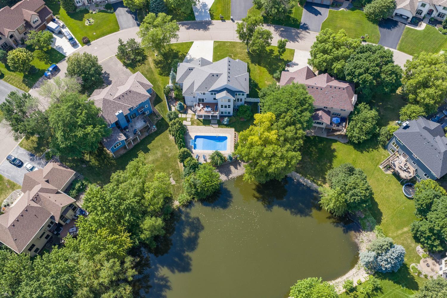 4650 Vinewood Ln