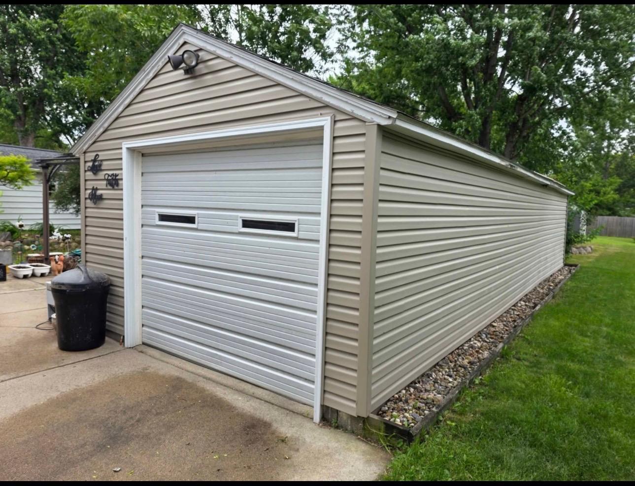 Tandem Garage