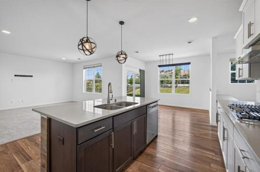 15637 Eddy Creek Way, Apple Valley, MN 55124
