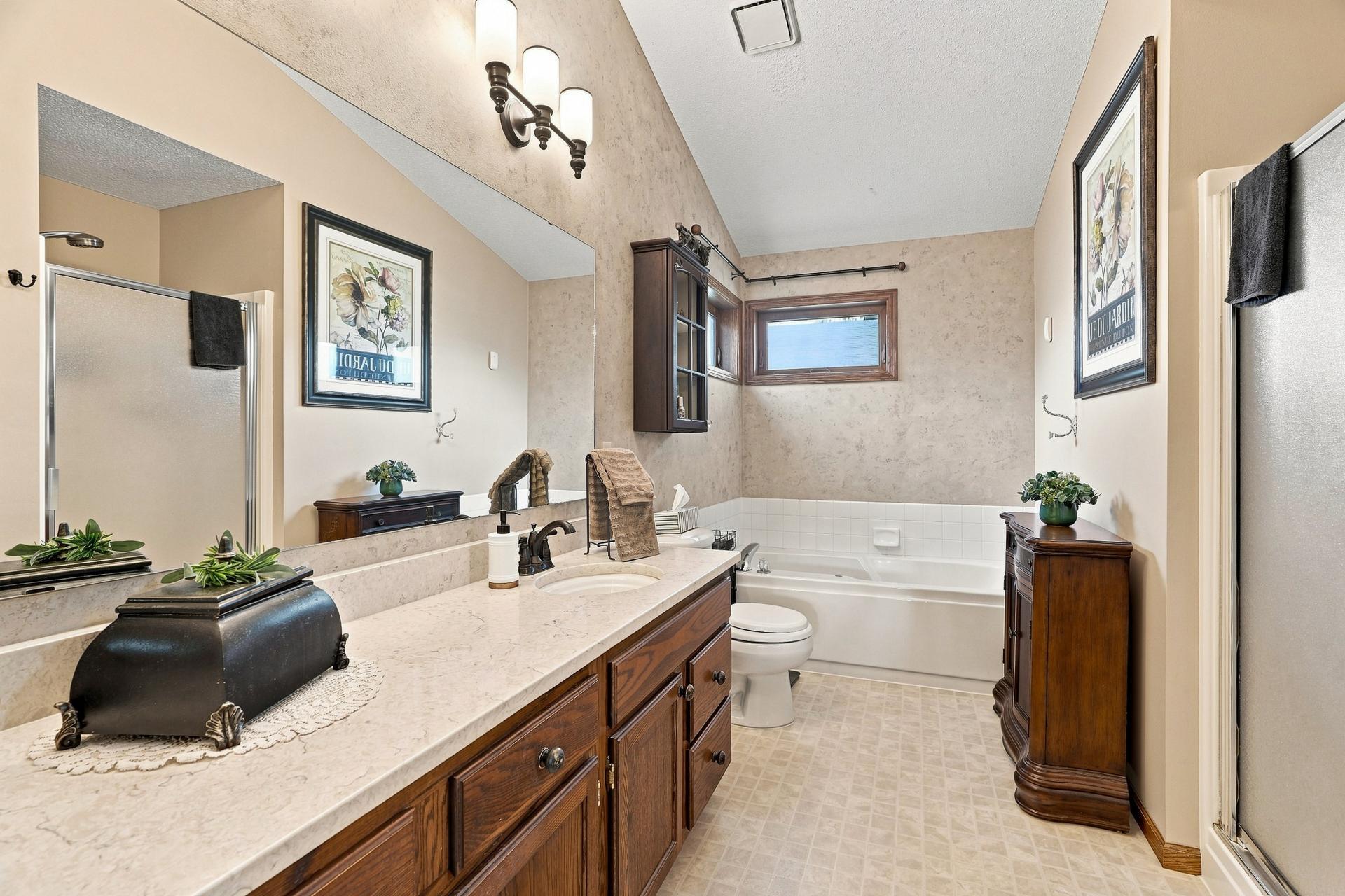 Main Level Full Bath!